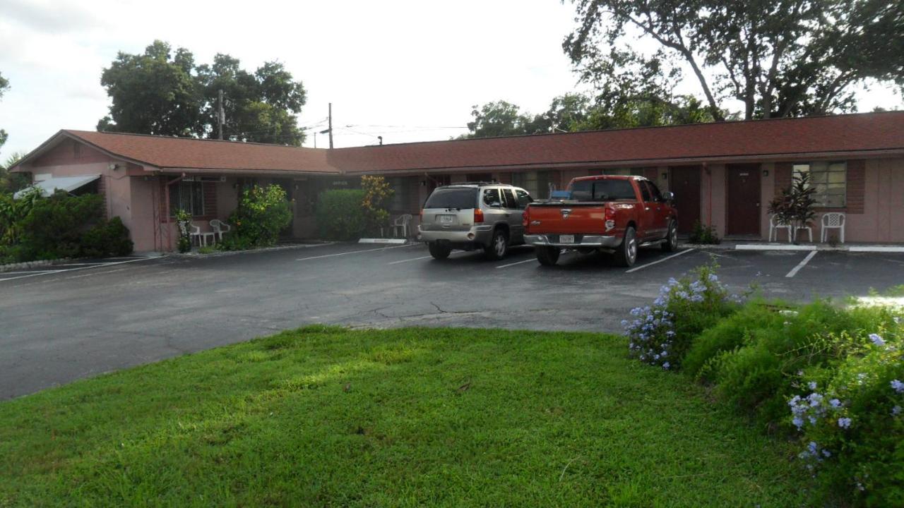 Skylit Motel Clearwater Exterior photo